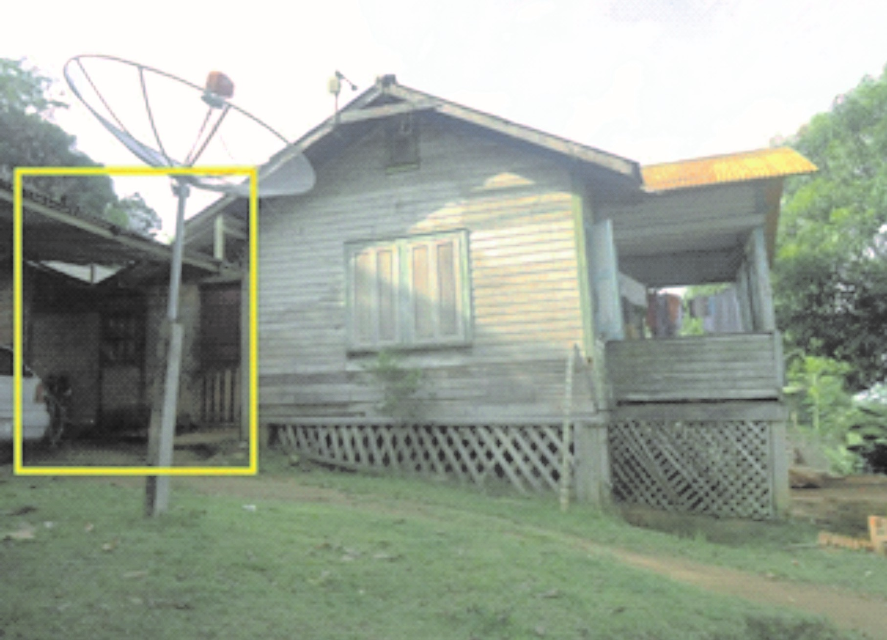 Figura 3: Foto de uma residência localizada na Vila Matinha, com uma construção em alvenaria na parte posterior. Fonte: Zâmara Lima