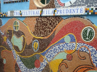 Figura 15 Mural de mosaicos de azulejos. Foto da autora.