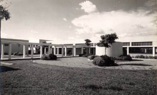 Figura 8 - Colégio Santa Cruz, Pinheiros, SP, 1955.